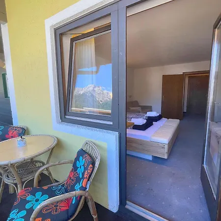 Berta Guest house
